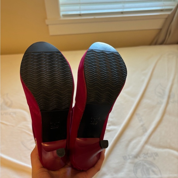 Brand new fuschia heeled boots - Picture 4 of 5